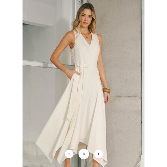 Commense Dresses & Skirts - NWT Commense Pocket Detail Sleeveless Belted Maxi Dress Sz L